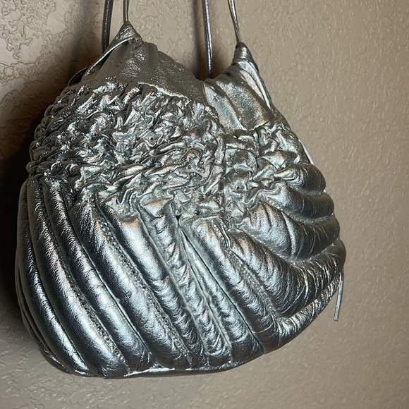 Vintage Rita Diana Mylinka Silver Metallic Crystal Puffer Cinch Shoulder bag - Picture 4 of 14